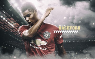 IM电竞讨论-姆巴佩训练中指导年轻球员